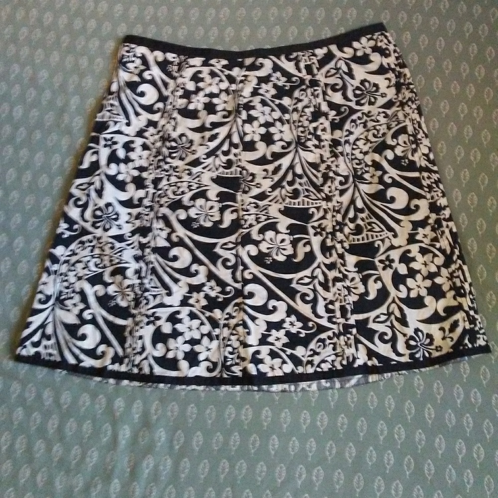 Euc Spring A line Skirt by Old Navy